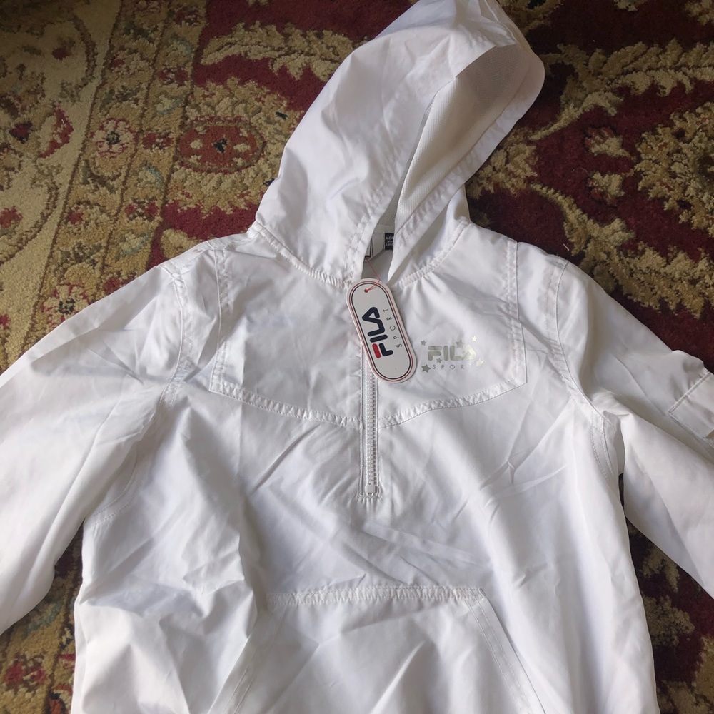 Wind breaker